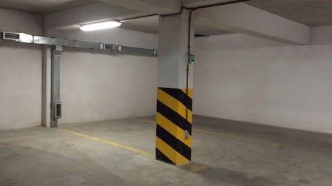 Sprzedam Miejsce postojowe w garażu podziemnym na ul.Bieżanowskiej 77