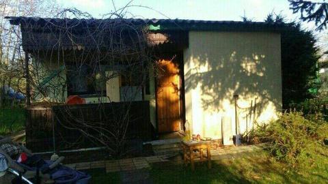 Sprzedam dzialke 250m2 z domkiem