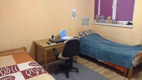 Duży pokój dla studenta na Czerniakowskiej. Super lokalizacja!