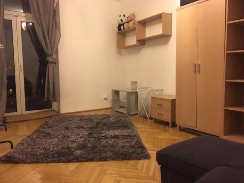 Room close to city center / Mieszkanie blisko centrum