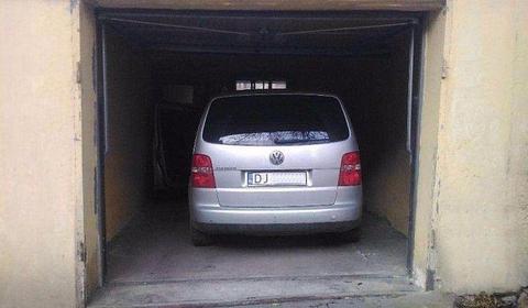Sprzedam garaż murowany, obok tunelu ul. 1-Maja / W. Pola