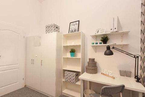 Po remoncie świeży czysty Idealny Pokój jednoosobowy RYNEK GŁÓWNY ŚCISŁE CENTRUM od już dostepne!!