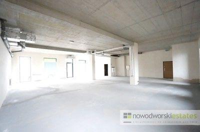 Lokal z witrynami w prestiżowej inwestycji - 190m2, Podgórze