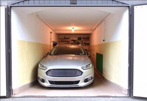 Sprzedam zadbany garaż 15m2 - Królewska, Urzędnicza, Konarskiego