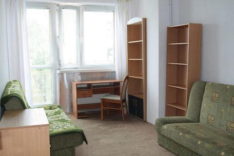 Duży pokój / 18 m2 / z balkonem w spokojnym mieszkaniu 2-pokojowym bez właściciela - Winogrady