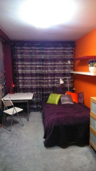Pokój w mieszkaniu 3-pokojowym - wysoki standard