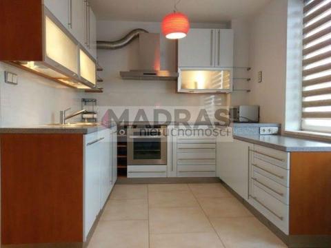 Słoneczny apartament w komfortowej lokalizacji