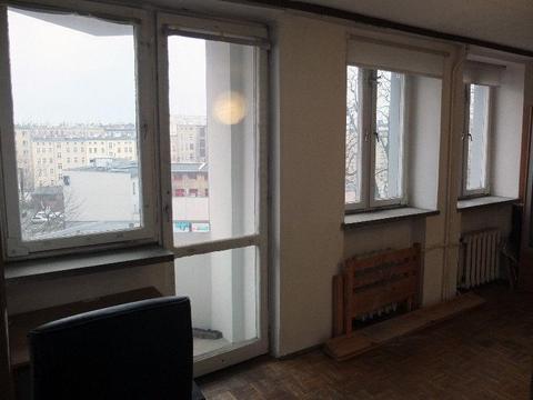 Pokój z balkonem, okolice Wyspy Słodowej/ Room with balcony, Slodowa Island neighbourhood