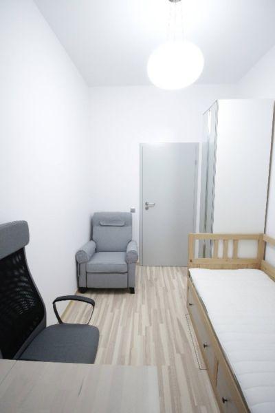 Przytulny pokój w klimatycznej Kamienicy w SAMYM CEMTRUM/room for rent