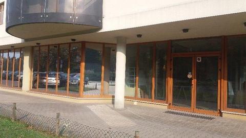 Bielany,lokal z WITRYNĄ-PARTER,110m2