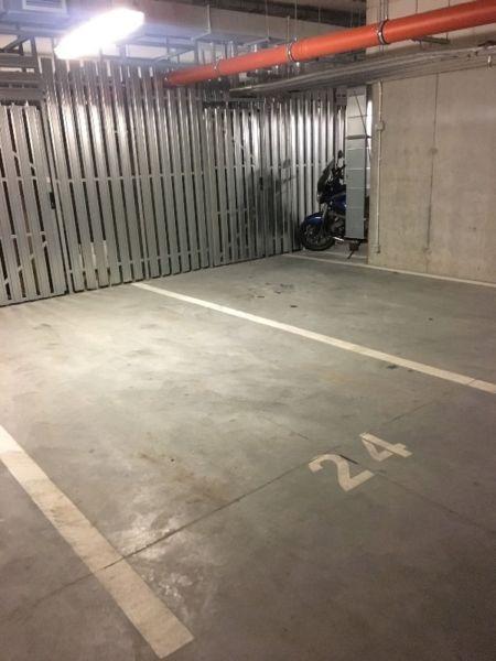 Miejsce w garażu, osiedle Europejskie, Kopanhaga / Garage to rent Kopenhaga
