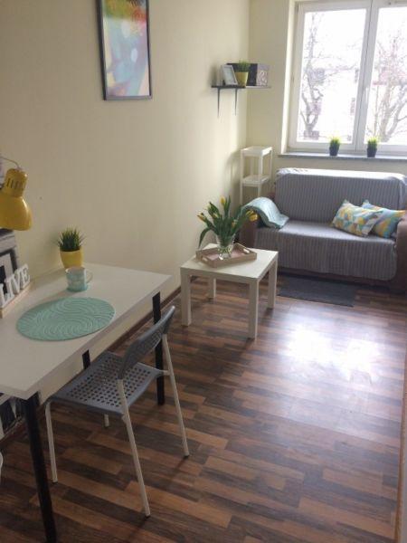 Pokoje w mieszkaniu na al. Kijowskiej - SUPER LOKALIZACJA przy BIPROSTALU !!!