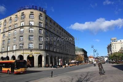 KRAKOWSKIE PRZEDMIEŚCIE Dom bez kantów