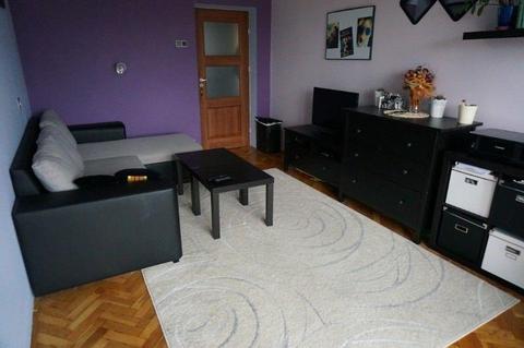 Pokój do wynajęcia- świetna lokalizacja! / Room for rent in great location!