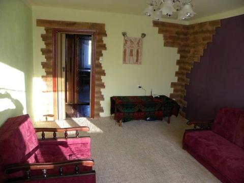 Miejsce w dwuosobowym, żeńskim pokoju