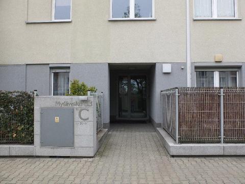 Miejsce postojowe w garażu podziemnym - Myśliwska 63