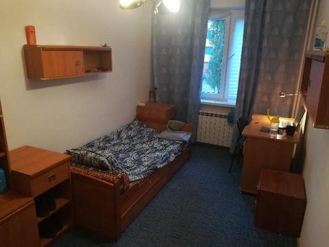 Ładny pokój jednoosobowy