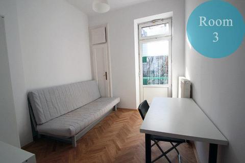Room nr.3 for rent in 3-rooms flat (Old Town District) Kolberga street