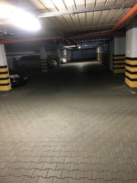 Miejsce postojowe w garażu podziemnym ul. Bochenka 10