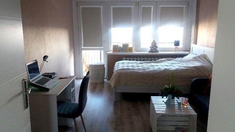 Ładny pokój 1 lub 2-os. w przestronnym mieszkaniu, Orła Białego