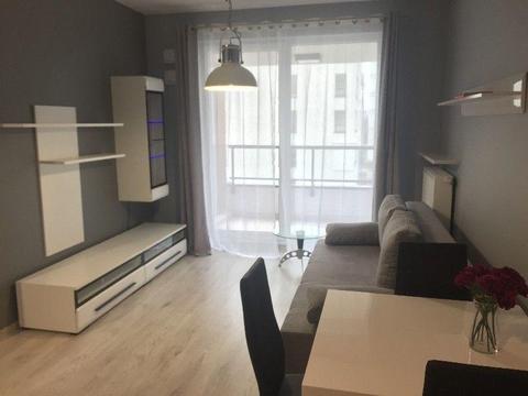 Wynajmę pokój dziewczynie, apartament Saska Kępa