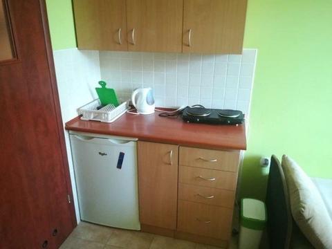 Wolne miejsce dla studentki w pokoju na Czarnowiejskiej naprzeciwko AGH