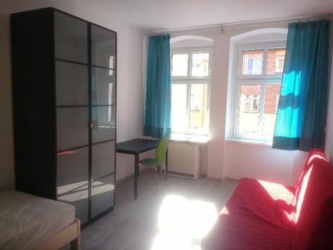 Room to rent Pokój Pl Grunwaldzki Wrocław Mieszkanie po remoncie