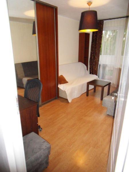 15m2 pokój z loggią, 2 podwójne łożka, umeblowane, room for rent, Prądnik Czerwony