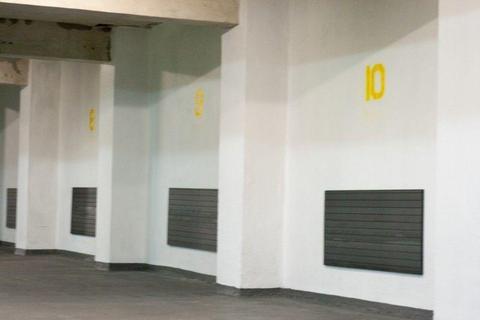 Miejsca postojowe w garażu podziemnym Ruczaj Gutenberga 1 - wynajem w okazyjnej cenie!