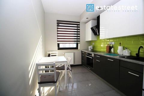 Dwupokojowe mieszkanie z balkonem na Grzegórzkach!