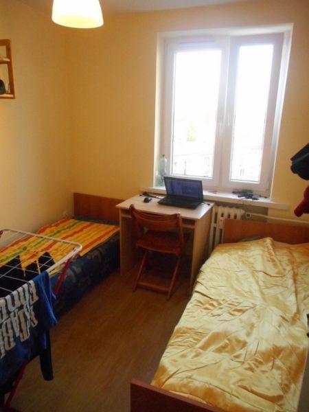 Miejsce w pokoju dla dziewczyny ul. Mazowiecka (Krowodrza) od 1 października