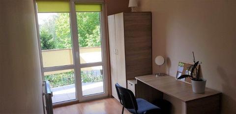 Pokój z balkonem - duży, Rondo Barei, Dobrego Pasterza - mieszkanie 5os z osobną kuchnią z oknem!