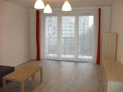 Mieszkanie do wynajęcia - 54m2, 2 osobne pokoje + kuchnia, dwustronne przy metrze (bezpośrednio)