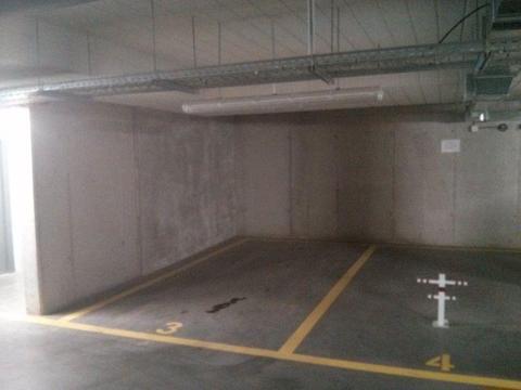 Miejsce postojowe w parkingu podziemnym - Dożynkowa os. Klecina
