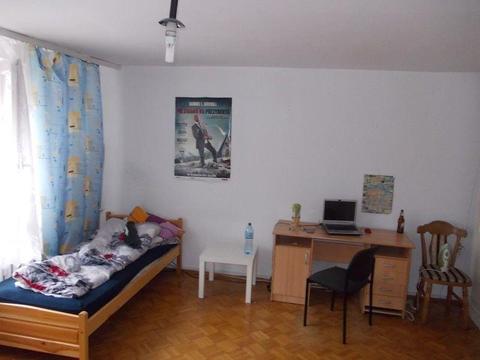 Pl. Grunwaldzki - Miejsce w Pokoju 2-osobowym (26m, blok), ul. Kluczborska (DOUBLE ROOM)