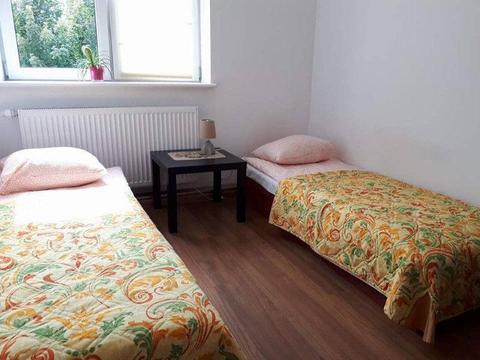 Pokój 2 osobowy w cenie 100 zł/doba Ursynów Hostel 1-4/10/2018