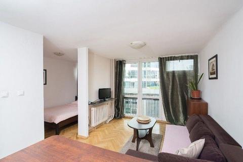 Apartamenty na doby, noclegi Warszawa Centrum na al. Jana Pawła