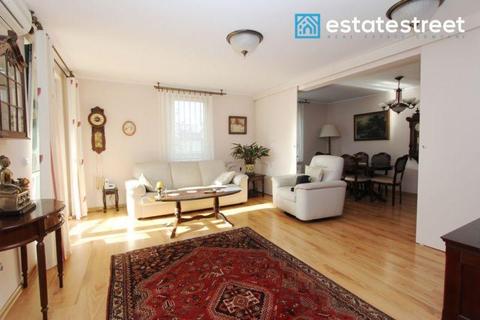 Apartament ul św. Tomasza - winda, recepcja, garaż