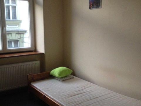 Pokój jednoosobowy CENTRUM 760 zł