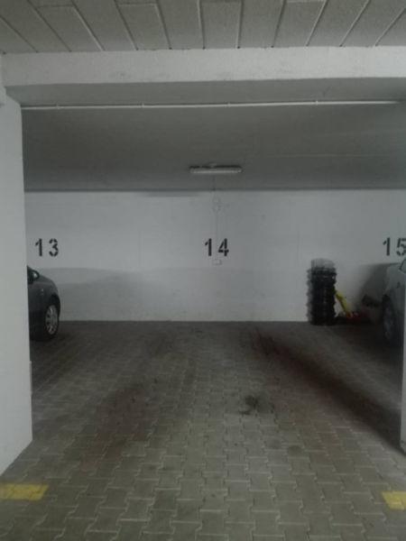 Do wynajęcia miejsce na parkingu podziemnym, ul. Włoska 4, cena 200 zł