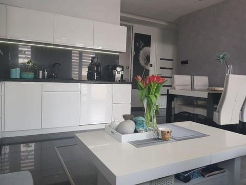 Apartament do wynajęcia, 48m2, Oporów, balkon i garaż