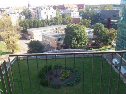 na samym PL. Grunwaldzkim, Duży jasny z balkonem /krótki najem też od zaraz
