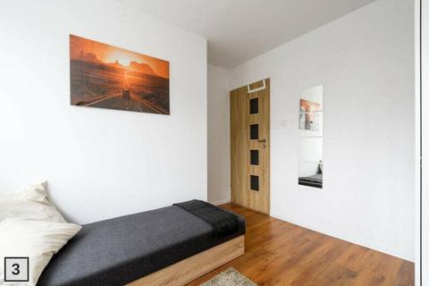 jednoosobowy pokój w świeżo wyremontowanym mieszkaniu - Sobieskiego 97a