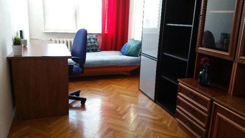 Sunny, separate ROOM for rent in Mokotów - near Mordor (10 min. walk to ul. Konstruktorska)