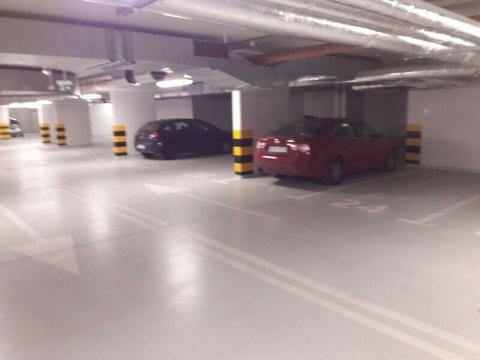 Wynajmę miejsce parkingowe w garażu podziemnym. Centralna Park - ul. Galicyjska 3. Cena 100zł/msc !