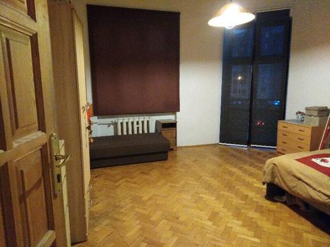 Miejsce dla dziewczyny w pokoju dwuosobowym - ul. Sępa-Szarzyńskiego