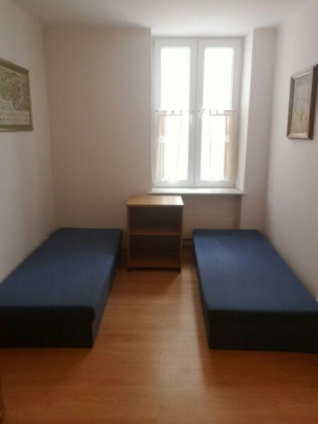 2 pokojowe mieszkanie na doby w centrum Warszawy. 2 rooms flat in the city centre of Warsaw