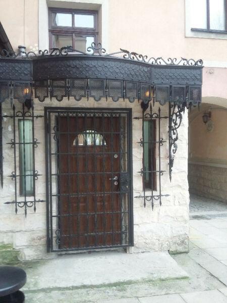 Piwnica w centrum miasta 78 m 2 w atrakcyjnej kamienicy