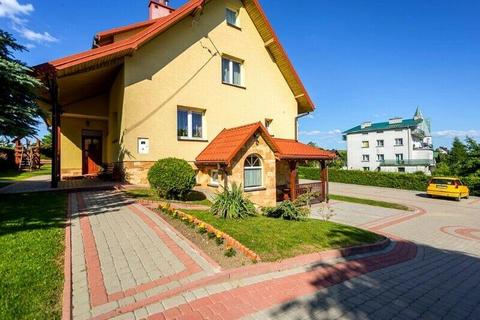 DOMKI i POKOJE w centrum Polańczyka nad Soliną, Bieszczady, Jezioro Solińskie