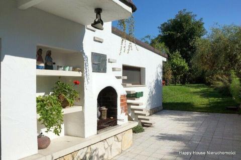 OKAZJA - Dom w śródziemnomorskim stylu z domkiem gościnnym i garażem na 4 samochody